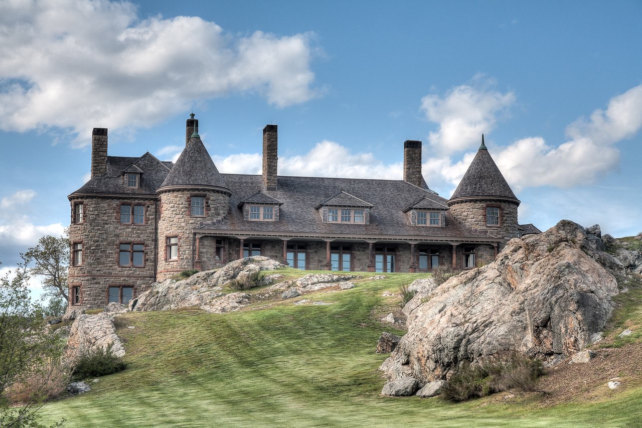 Pelican Point Beachfront Estate — stone and shingle estate on the rocks above the sea