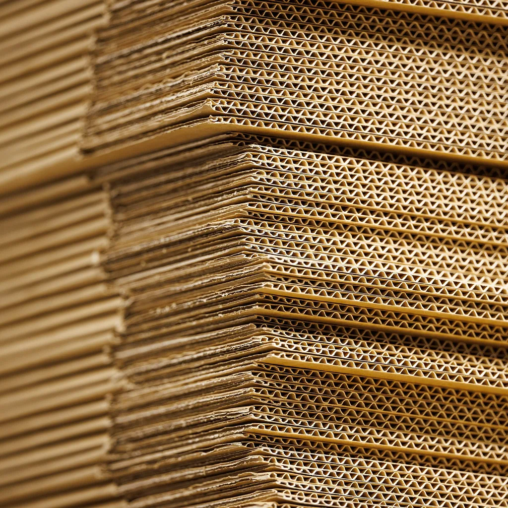 Moving-day detail shown beside storage or removal handoff